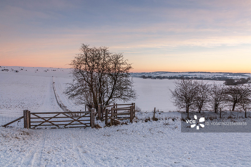 艾文霍灯塔日出图片素材