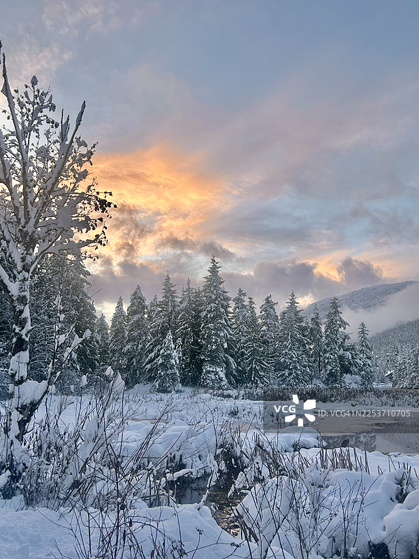 惠斯勒山谷步道图片素材