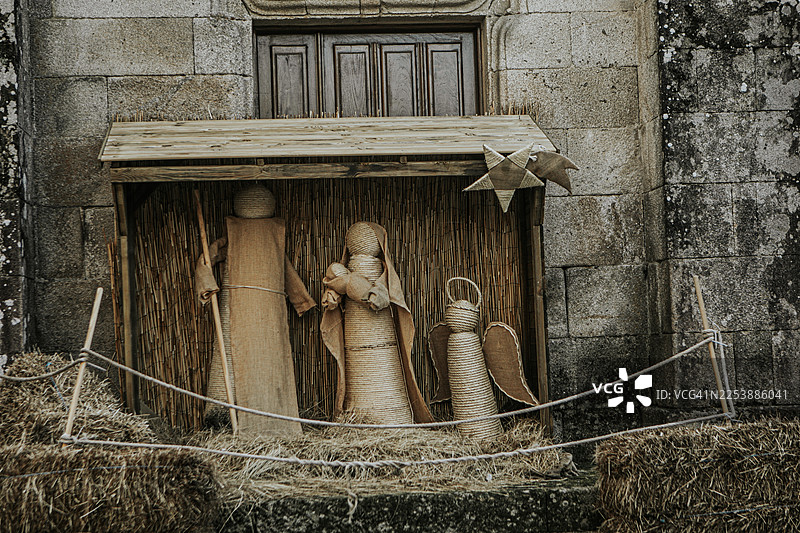 西班牙村庄圣诞节期间展示的耶稣诞生场景（伯利恒）图片素材