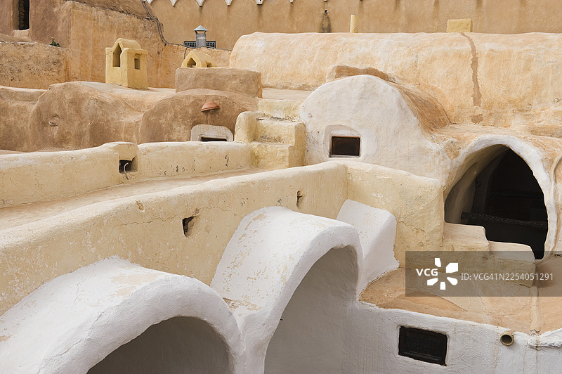 突尼斯哈达达城堡的传统柏柏尔人粮仓图片素材