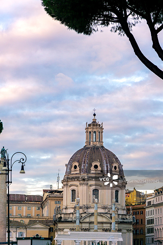 罗马图拉真广场的巴洛克式宏伟景象图片素材