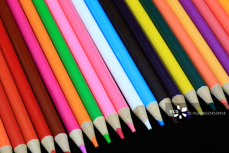 彩色铅笔图片素材