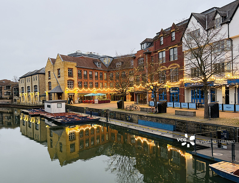 剑桥码头夜景图片素材