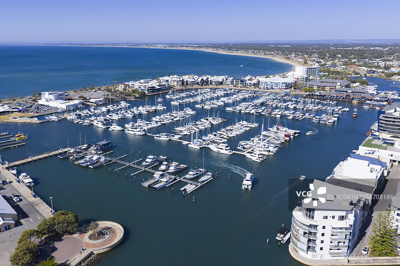 无人机视角下的曼哲拉图片素材