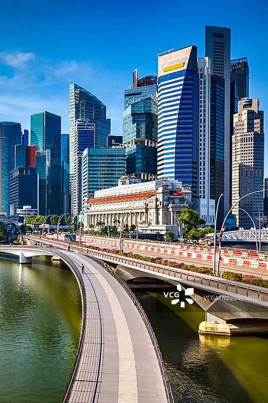 新加坡，滨海湾和禧年桥图片素材