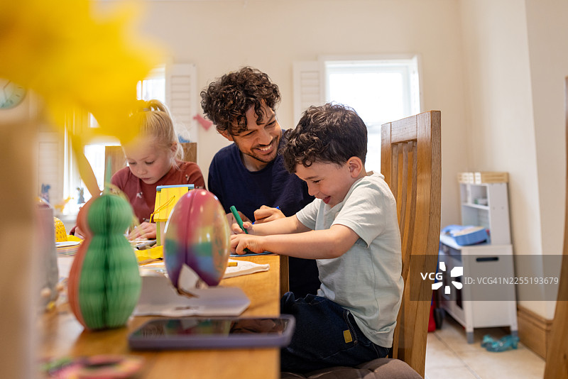 有趣的复活节手工制作日图片素材