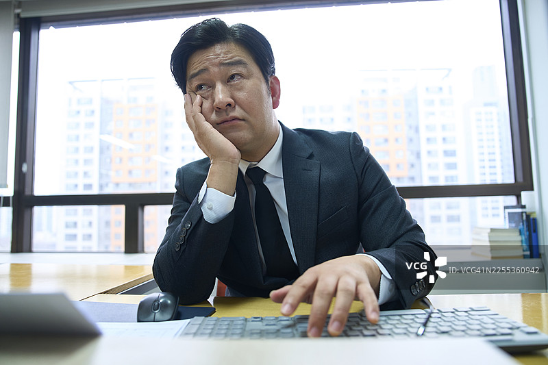 白领，办公室，商业，商人，经理，疲劳，过度劳累，压力图片素材