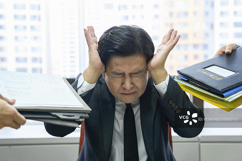 白领，办公室，商业，许可，工作场所，报告，工作报告，精疲力竭，疲劳，压力，拒绝图片素材