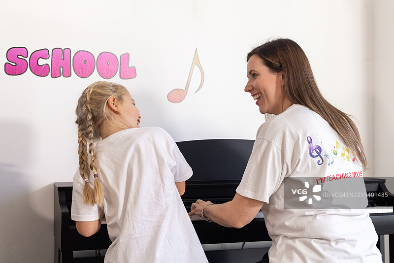 一对一音乐辅导图片素材