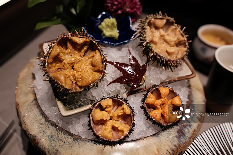 冰镇香煎海胆图片素材