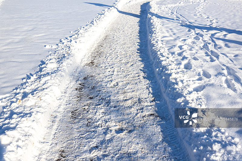 人行道已清扫干净图片素材