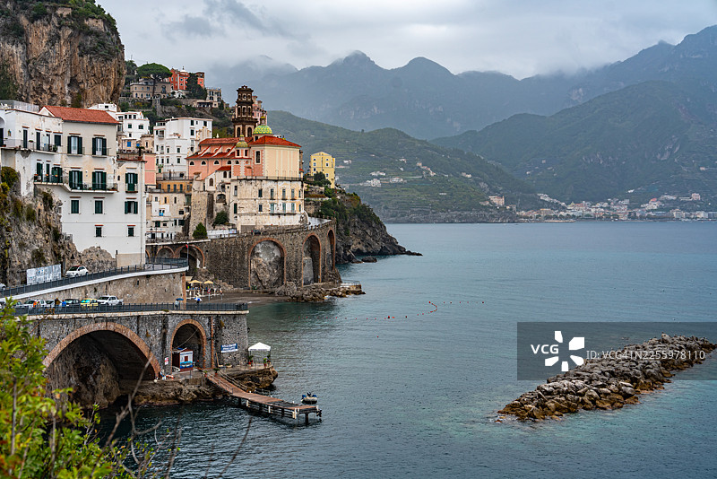 意大利拉韦洛阿马尔菲海岸线景观图片素材