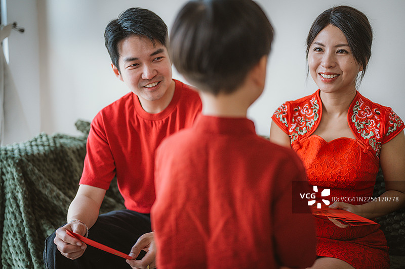 赠予的仪式：一个红包如何连接过去与未来图片素材