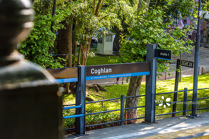 科格兰火车站，阿根廷布宜诺斯艾利斯图片素材