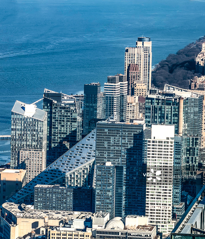 纽约地狱厨房和上西区哈德逊河沿岸的新住宅建筑图片素材