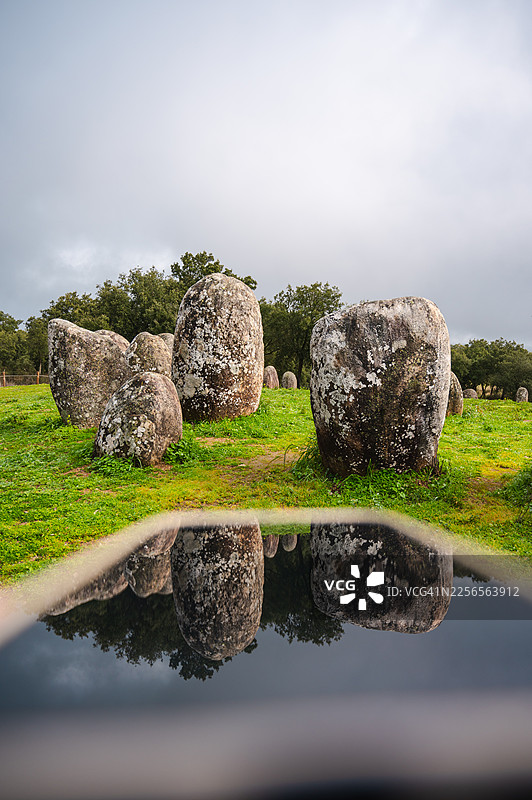 埃武拉区的阿尔门德拉斯石圈图片素材
