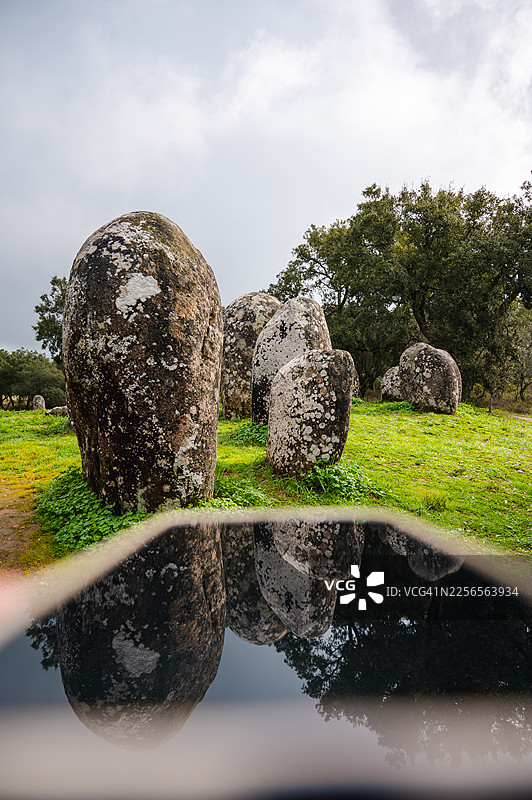 埃武拉区的阿尔门德拉巨石阵图片素材