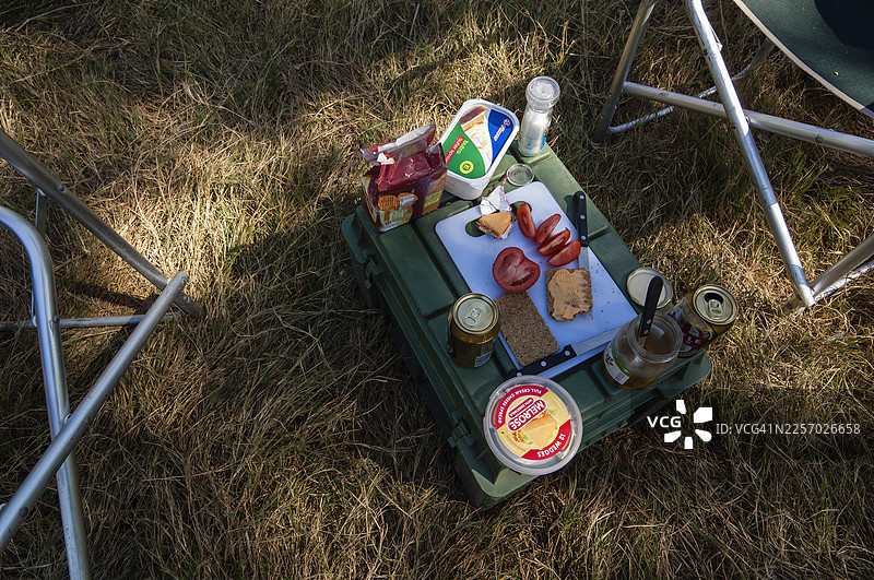 非洲旷野的萨法利早餐，奥卡万戈三角洲图片素材