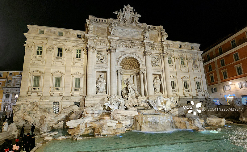 特莱维喷泉 - 夜景图片素材