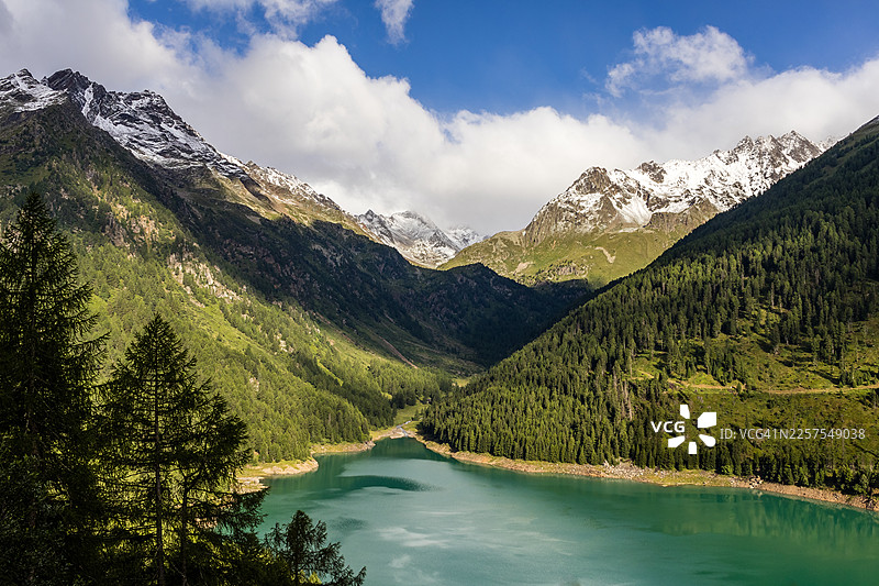 普拉卢湖图片素材