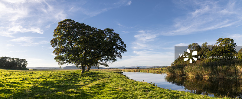 英格兰坎布里亚郡的贝拉河图片素材