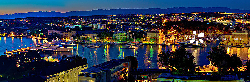 扎达尔港湾夜景全景图片素材