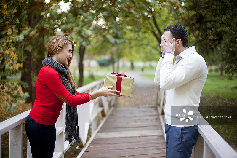 给你的惊喜图片素材