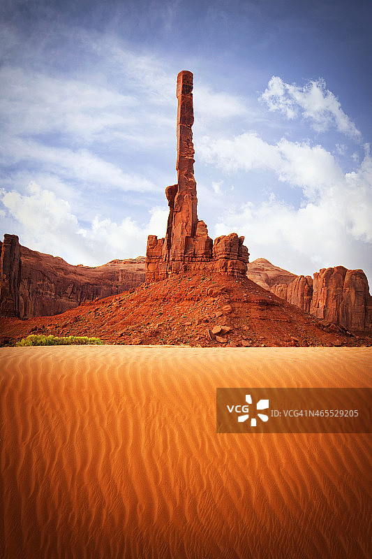 纪念碑谷的图腾柱图片素材