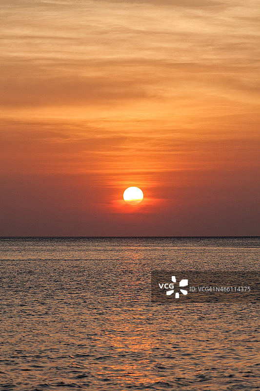 甲米的日落与日出图片素材