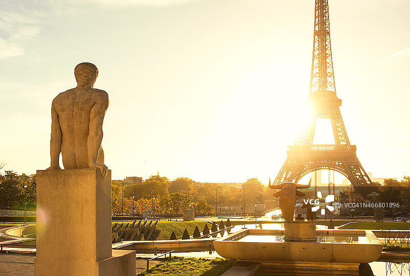 巴黎的日出图片素材