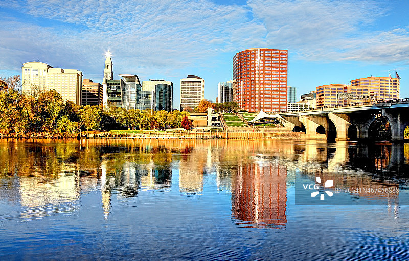康涅狄格州哈特福德城市天际线图片素材