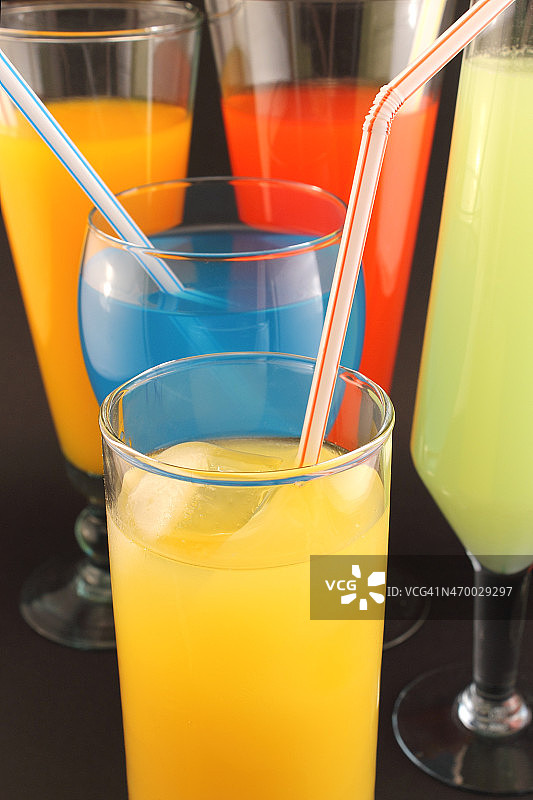 各种颜色的果汁图片素材