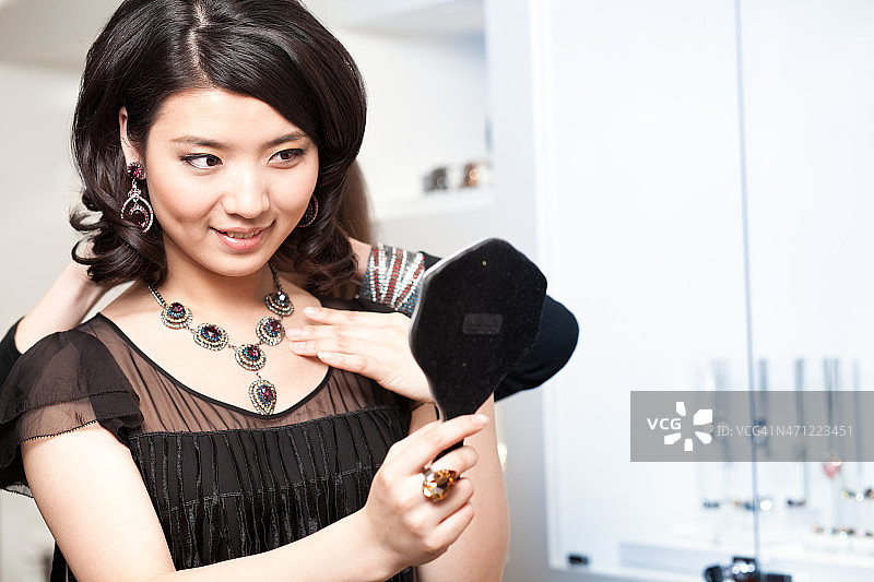 珠宝购物图片素材