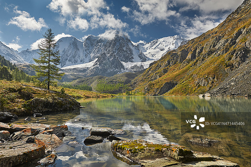 阿尔泰山脉图片素材