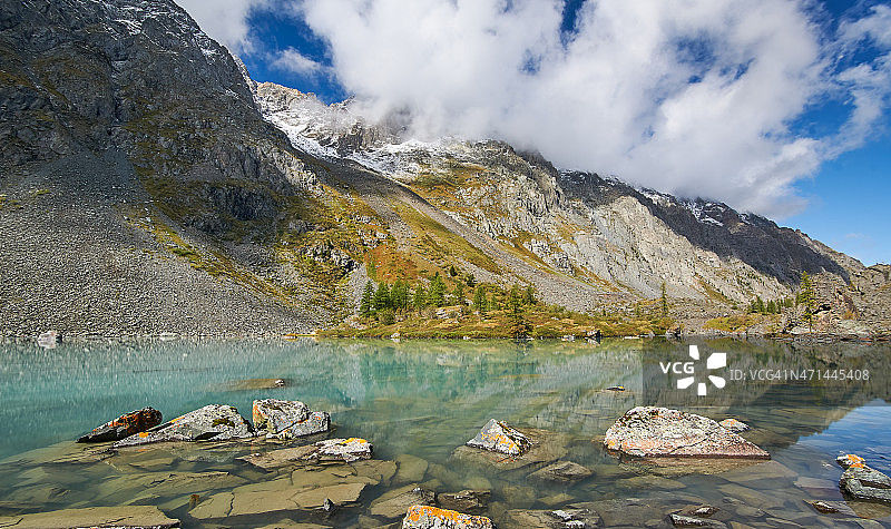 阿尔泰山脉图片素材
