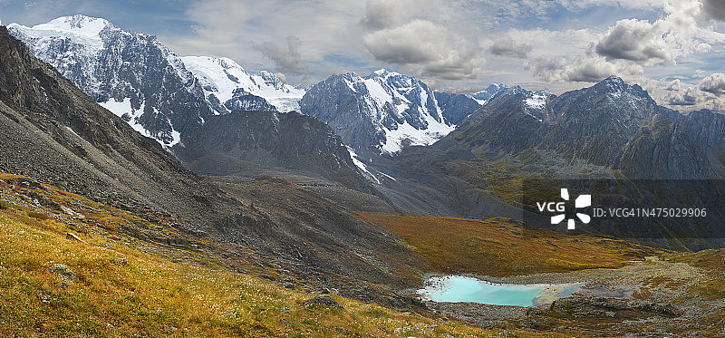 阿尔泰山脉图片素材