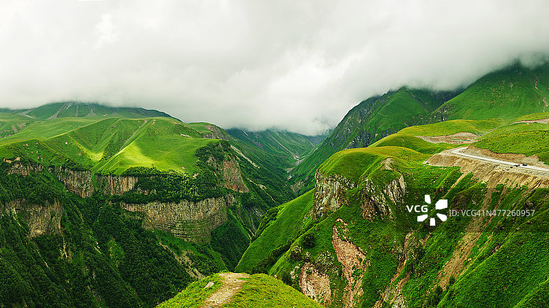 绿色山脉全景图片素材