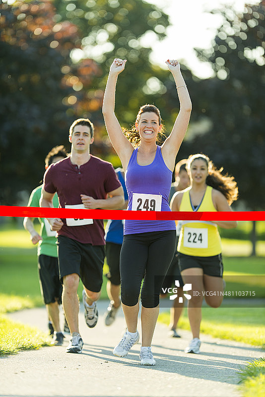 越野赛跑图片素材