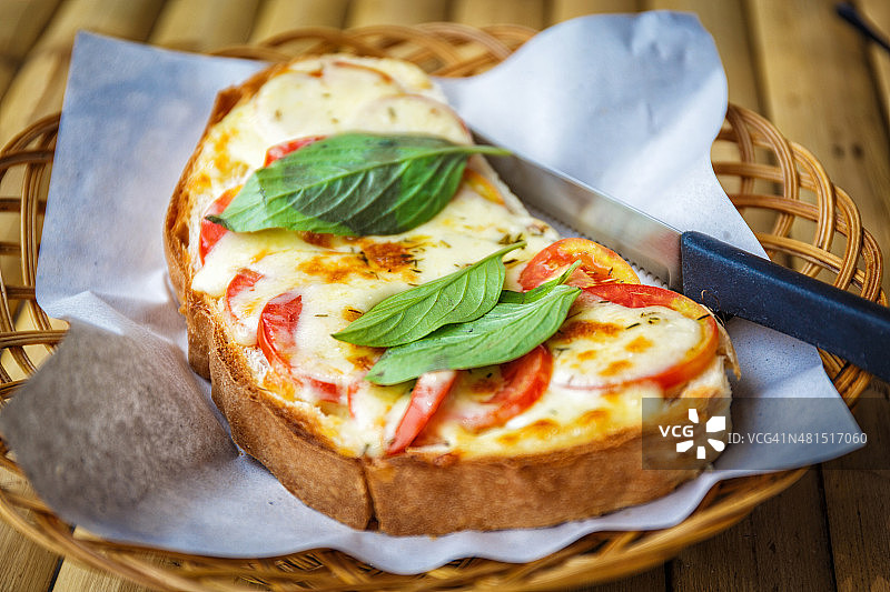 番茄意式烤面包图片素材