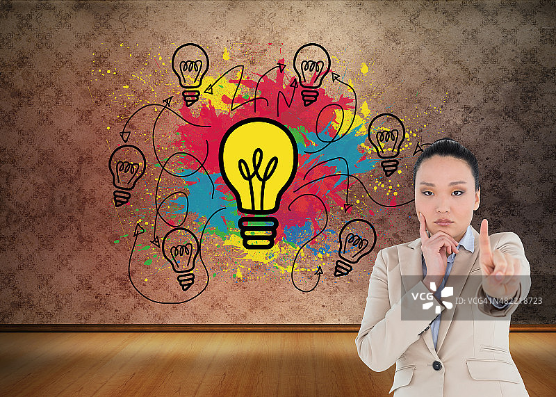 亚洲女商人指着的合成图像图片素材