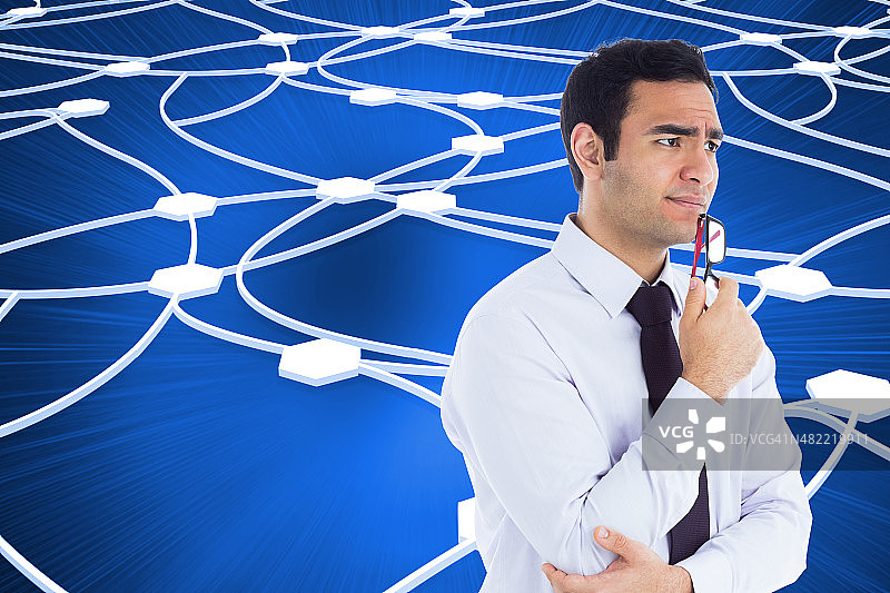 商务人士拿着眼镜的合成图像图片素材