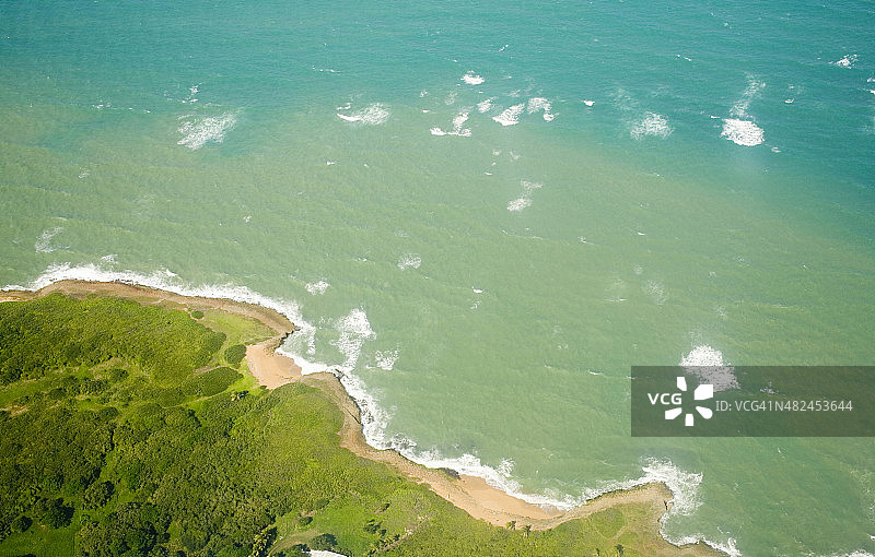 波多黎各北海岸的航拍景色图片素材