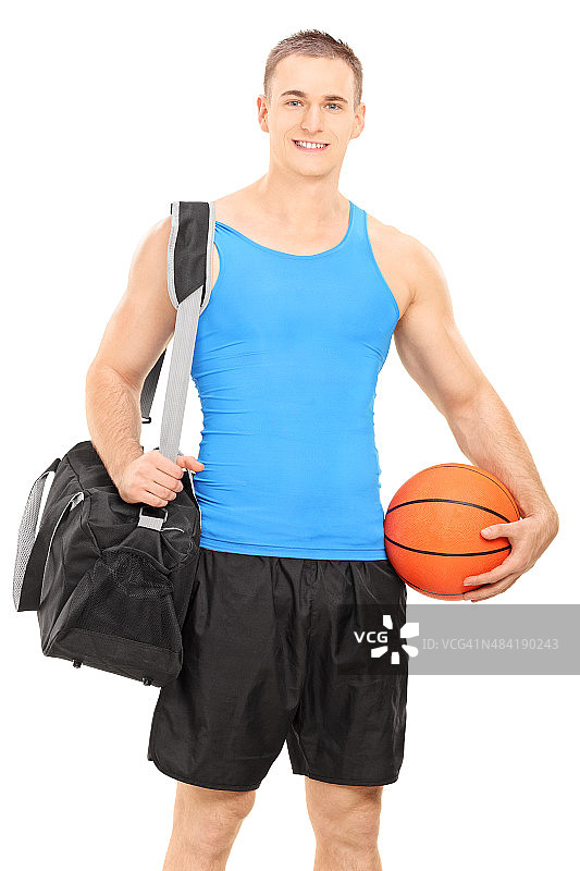 携带运动包的篮球运动员图片素材