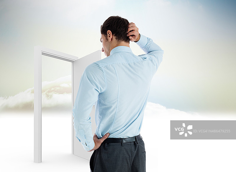 手扶头思考的商人合成图图片素材