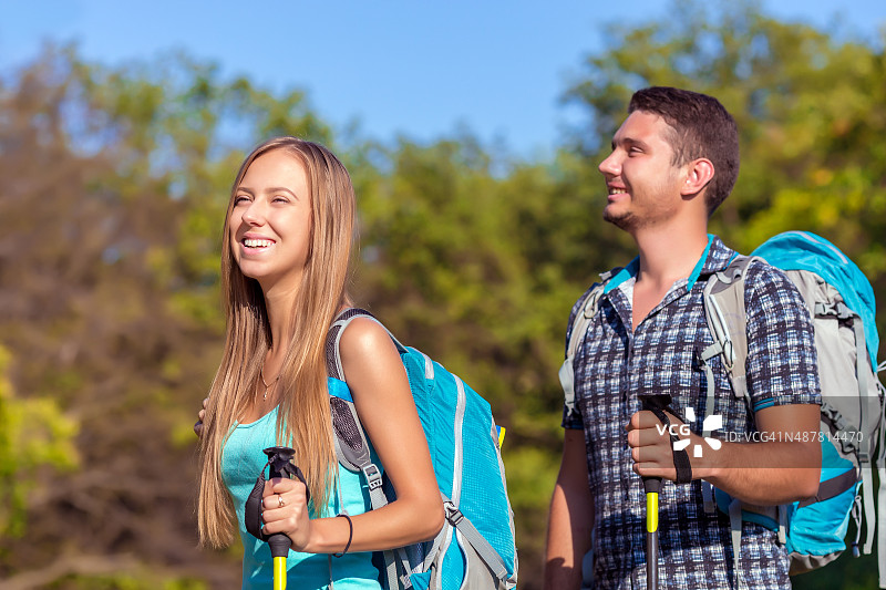 兴奋的旅行者图片素材