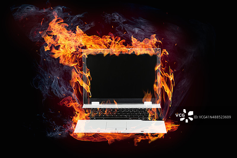 燃烧的笔记本电脑图片素材