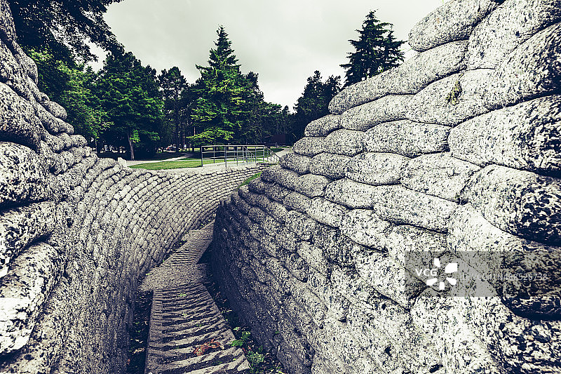 第一次世界大战维米岭战壕图片素材