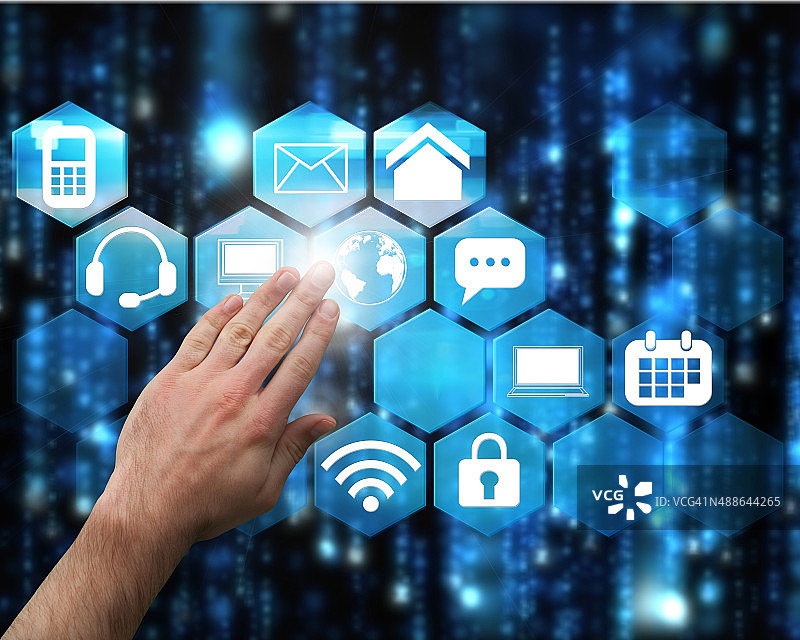 手部展示的合成图像图片素材