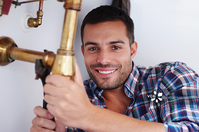 有格调地使用扳手图片素材