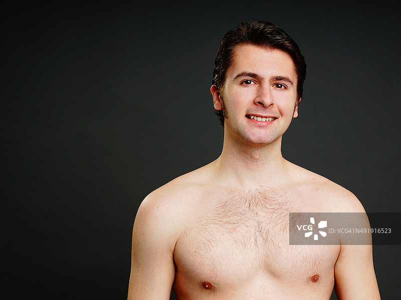 年轻男子侧脸照图片素材